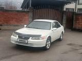 Toyota Camry 2000 годаүшін3 600 000 тг. в Алматы – фото 4