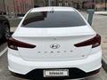 Hyundai Elantra 2019 года за 5 200 000 тг. в Атырау – фото 2