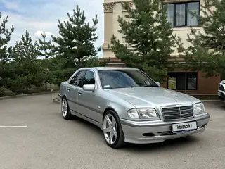 Mercedes-Benz C 280