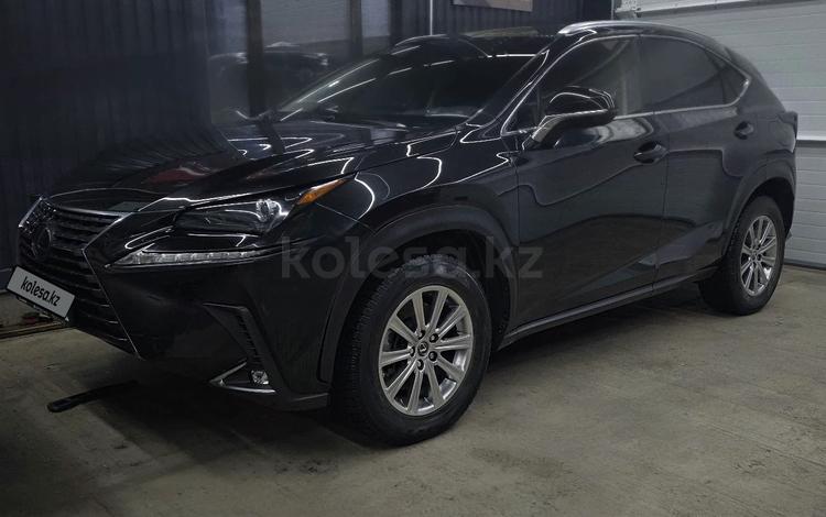 Lexus NX 200 — фото 1