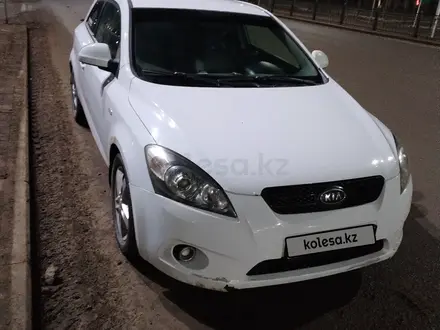 Kia Cee'd 2009 года за 2 750 000 тг. в Астана – фото 2