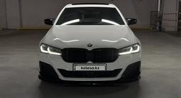 BMW 530 2020 года за 21 500 000 тг. в Алматы – фото 3