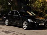 Mercedes-Benz E 200 2012 года за 7 750 000 тг. в Караганда