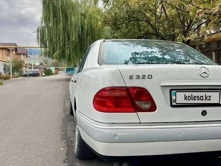 Mercedes-Benz E 320 1999 года за 3 500 000 тг. в Алматы – фото 15