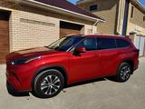 Toyota Highlander 2022 года за 28 000 000 тг. в Астана