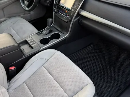 Toyota Camry 2015 года за 8 900 000 тг. в Шымкент – фото 13