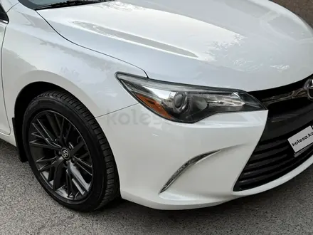 Toyota Camry 2015 года за 8 900 000 тг. в Шымкент – фото 3