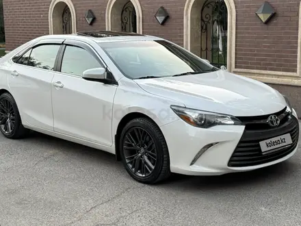 Toyota Camry 2015 года за 8 900 000 тг. в Шымкент – фото 2
