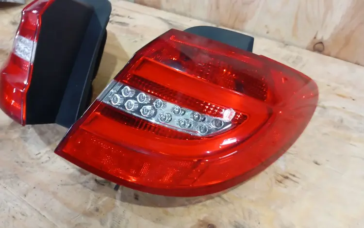 ЗАДНИЙ ФАНАРИ MERSEDES B CLASS за 60 000 тг. в Алматы