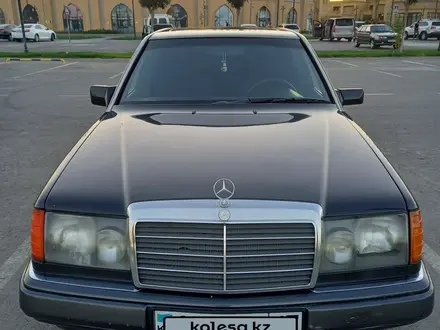 Mercedes-Benz E 230 1991 года за 1 700 000 тг. в Туркестан – фото 9