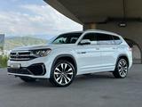Volkswagen Atlas 2022 года за 26 000 000 тг. в Алматы