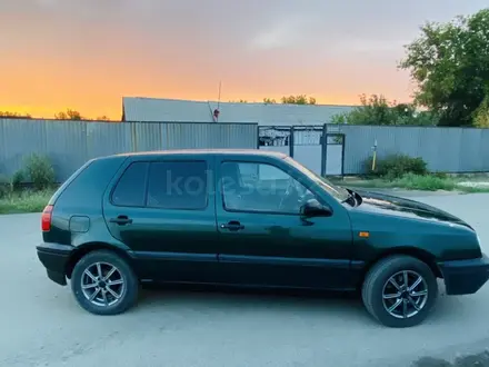 Volkswagen Golf 1997 года за 1 800 000 тг. в Караганда – фото 7