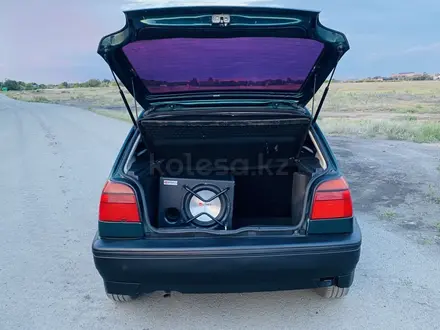 Volkswagen Golf 1997 года за 1 800 000 тг. в Караганда – фото 9