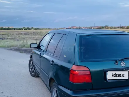 Volkswagen Golf 1997 года за 1 800 000 тг. в Караганда – фото 3