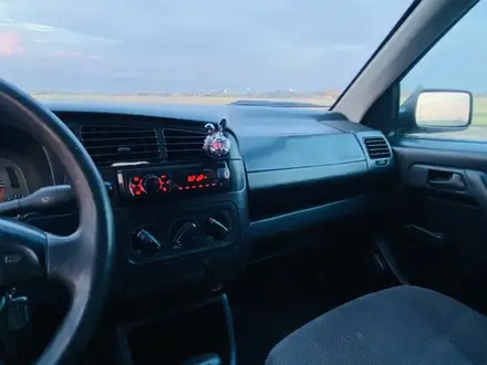Volkswagen Golf 1997 года за 1 800 000 тг. в Караганда – фото 18