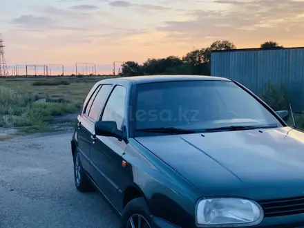 Volkswagen Golf 1997 года за 1 800 000 тг. в Караганда – фото 5