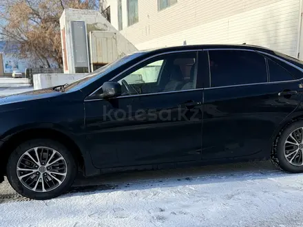 Toyota Camry 2015 года за 9 000 000 тг. в Костанай – фото 11