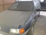 Volkswagen Passat 1993 годаүшін2 350 000 тг. в Тараз