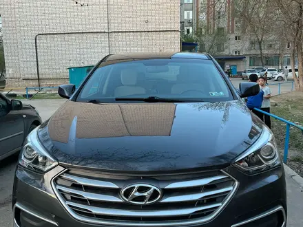 Hyundai Santa Fe 2018 года за 8 500 000 тг. в Актобе – фото 12