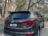 Hyundai Santa Fe 2018 года за 8 200 000 тг. в Актобе – фото 3