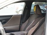 Lexus ES 300h 2023 года за 21 500 000 тг. в Алматы – фото 5