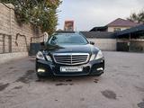 Mercedes-Benz E 200 2010 годаfor7 500 000 тг. в Алматы