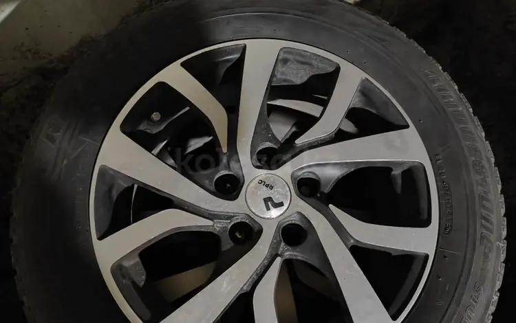 Зимние шины с титан дисками за 100 000 тг. в Алматы