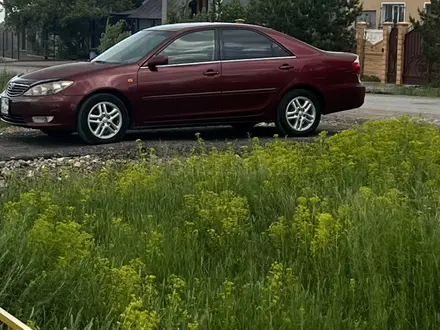 Toyota Camry 2005 года за 4 800 000 тг. в Караганда – фото 2