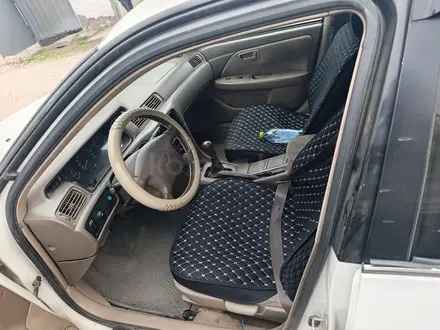Toyota Camry 2001 года за 2 350 000 тг. в Алматы – фото 4
