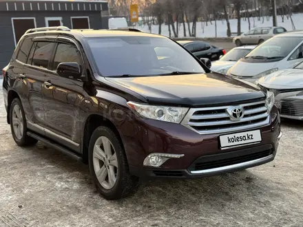 Toyota Highlander 2013 года за 15 400 000 тг. в Алматы – фото 2