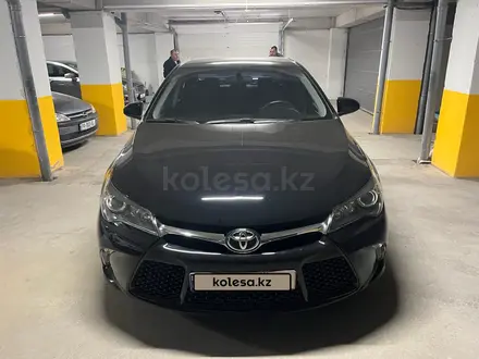 Toyota Camry 2016 года за 6 200 000 тг. в Атырау