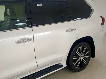 Lexus LX 570 2021 года за 73 000 000 тг. в Актобе – фото 5