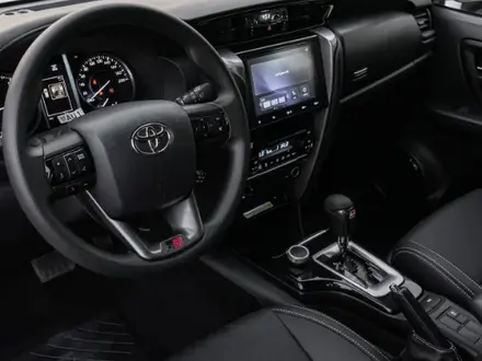 Toyota Fortuner 2026 года за 24 900 000 тг. в Семей – фото 6