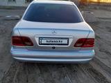 Mercedes-Benz E 230 1996 годаfor2 400 000 тг. в Жезказган – фото 2