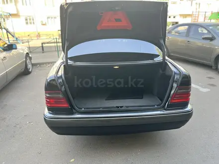 Mercedes-Benz E 280 1999 года за 5 200 000 тг. в Алматы – фото 21