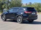 Toyota Highlander 2018 года за 16 000 000 тг. в Караганда – фото 5