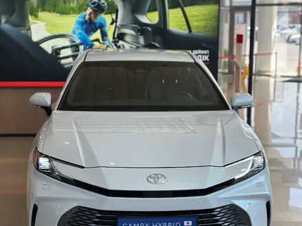 Toyota Camry Prestige eCVT 2025 года за 21 690 000 тг. в Алматы – фото 2