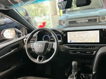 Toyota Camry Prestige eCVT 2025 года за 21 690 000 тг. в Алматы – фото 16