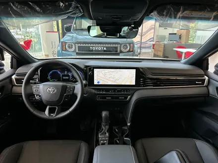 Toyota Camry Prestige eCVT 2025 года за 21 690 000 тг. в Алматы – фото 15