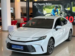 Toyota Camry Prestige eCVT