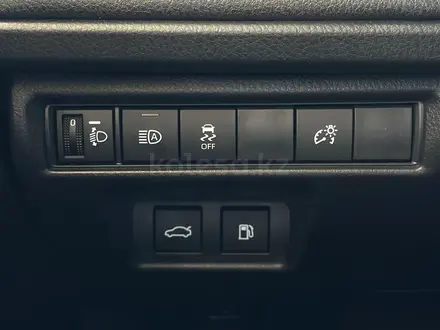 Toyota Camry Prestige eCVT 2025 года за 21 690 000 тг. в Алматы – фото 25