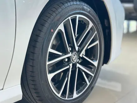 Toyota Camry Prestige eCVT 2025 года за 21 690 000 тг. в Алматы – фото 4