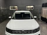 Volkswagen Tiguan 2017 года за 12 000 000 тг. в Атырау – фото 2