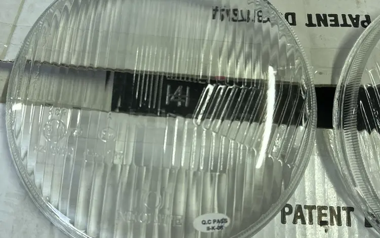 Стекло фары на Гольф 2 за 5 000 тг. в Алматы