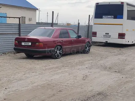 Mercedes-Benz E 220 1991 года за 2 500 000 тг. в Шымкент – фото 11