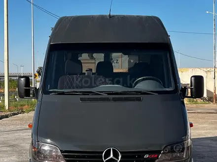 Mercedes-Benz Sprinter 2000 года за 7 800 000 тг. в Шымкент