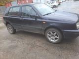Volkswagen Golf 1993 года за 400 000 тг. в Актобе – фото 2