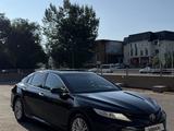 Toyota Camry 2019 года за 13 700 000 тг. в Алматы – фото 3