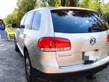 Volkswagen Touareg 2005 годаүшін2 700 000 тг. в Шымкент – фото 2