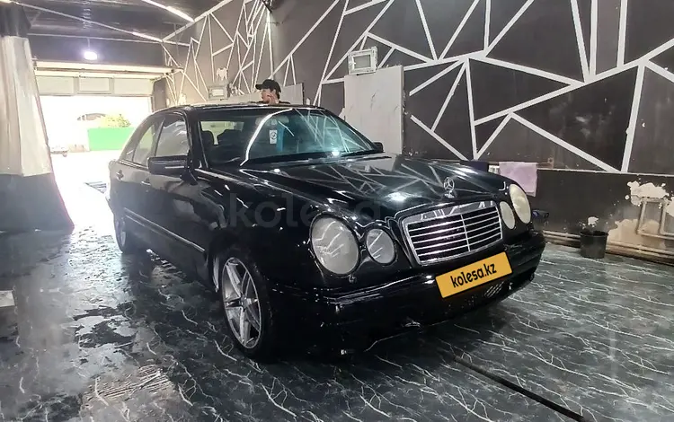 Mercedes-Benz E 320 1997 года за 3 500 000 тг. в Жанаозен